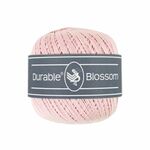 Laat je creativiteit opbloeien met Durable Blossom! Deze luxueuze, katoenen draad is speciaal ontwikkeld voor de meest delicate haakprojecten, waarbij elk detail telt. Een draad verfijnd als bloesem.
